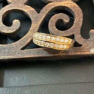 New 18 ct gold plated Stirling ring with cubic zirconia